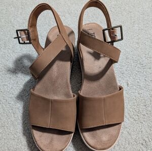 Toms Tan Women's Sandals